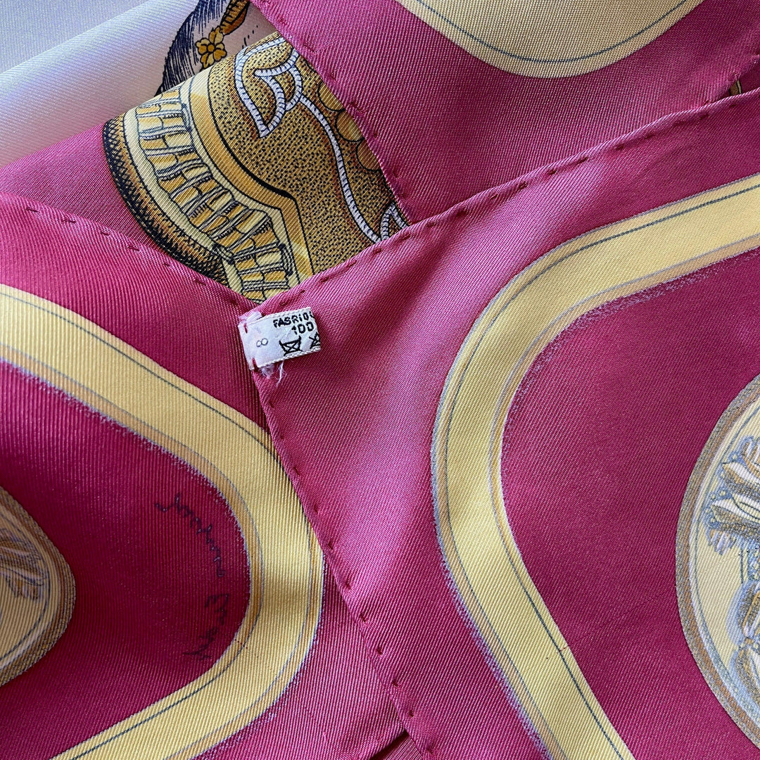 HERMES - HERMES Vintage Silk Scarf - AVVIIVVA.COM