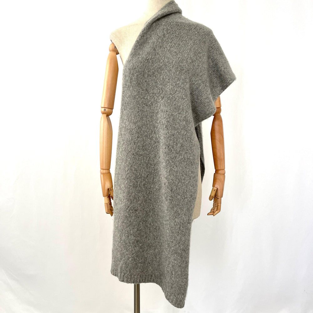 IRIS V ARMIN - IRIS V ARMIN Cashmere Scarf - AVVIIVVA.COM