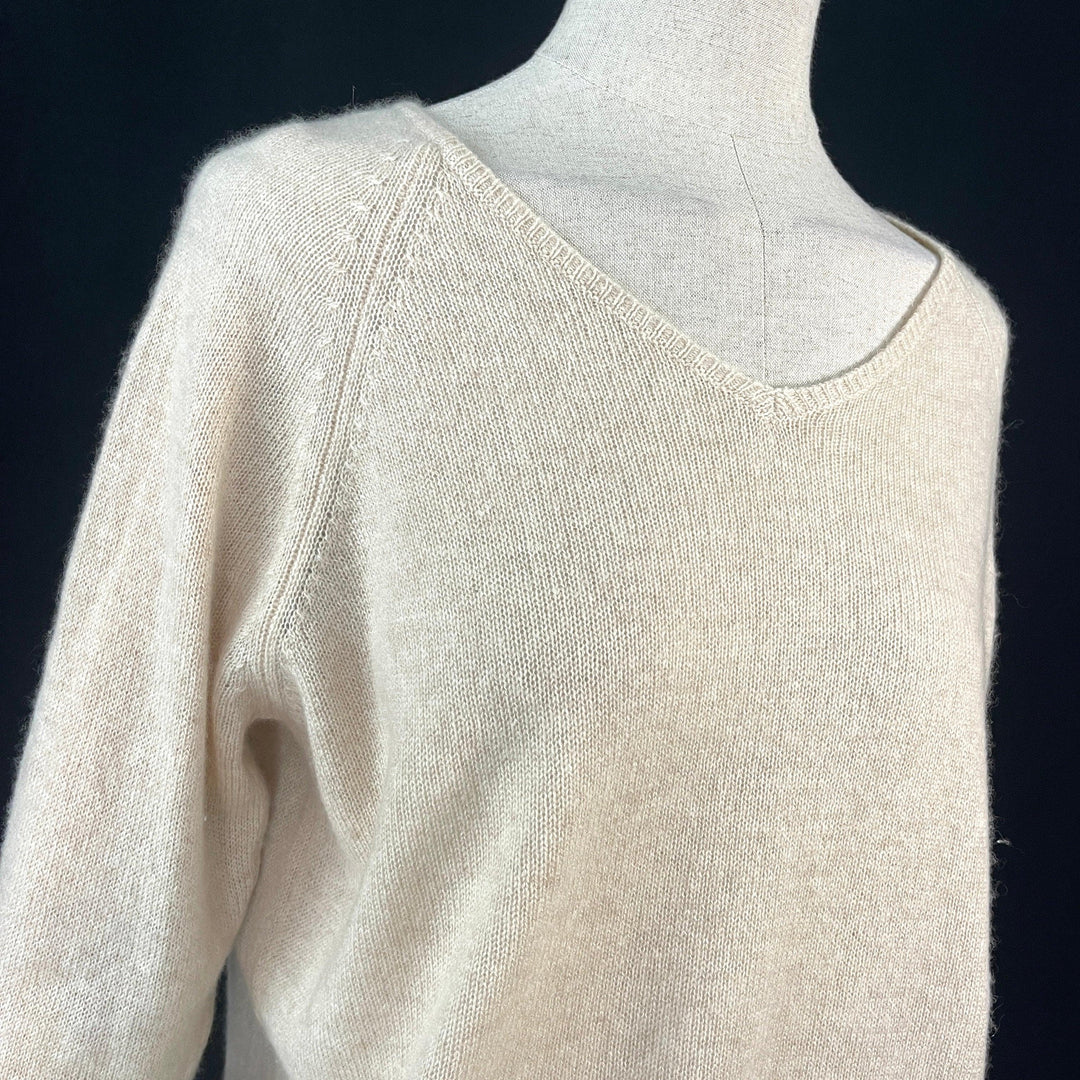 IRIS V ARMIN - IRIS v ARMIN Cashmere Sweater - AVVIIVVA.COM