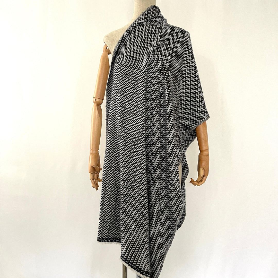 New Hand Made - New Hand Made Cashmere Scarf - AVVIIVVA.COM