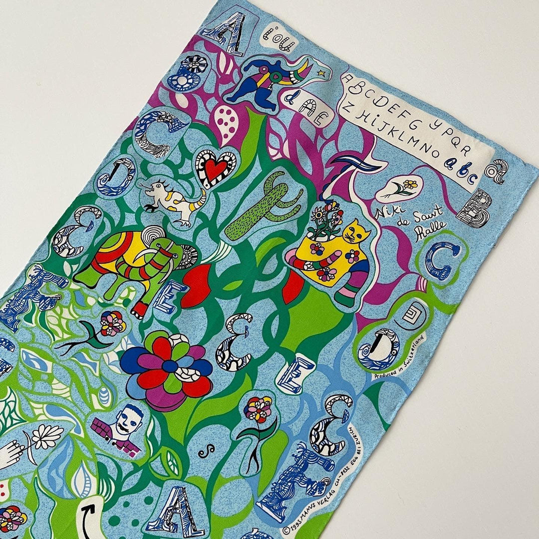 NIKI DE SAINT PHALLE - NIKI DE SAINT PHALLE L'Alphabet Silk Scarf - AVVIIVVA.COM