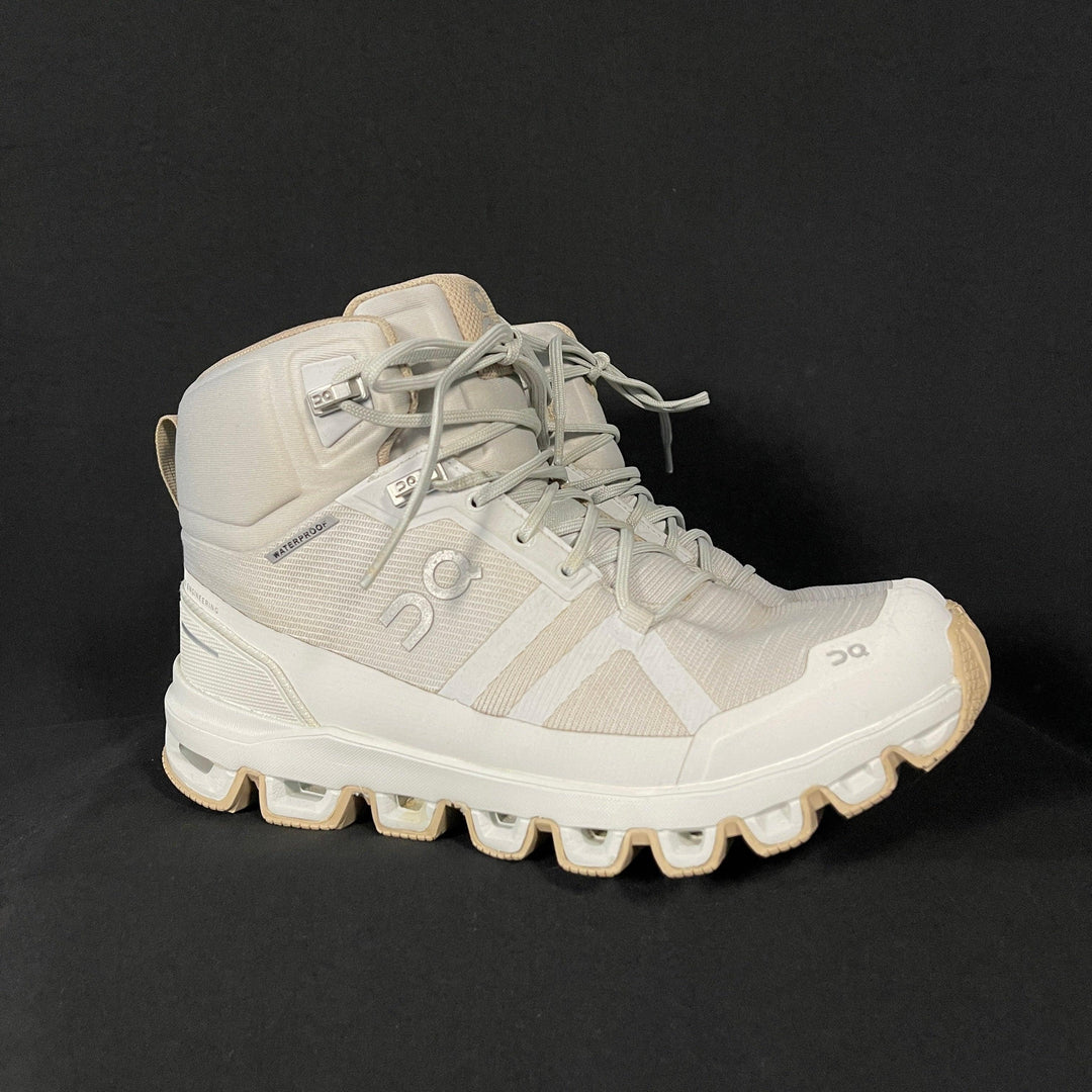 ON CLOUD - ON CLOUD Waterproof Sneakers - AVVIIVVA.COM