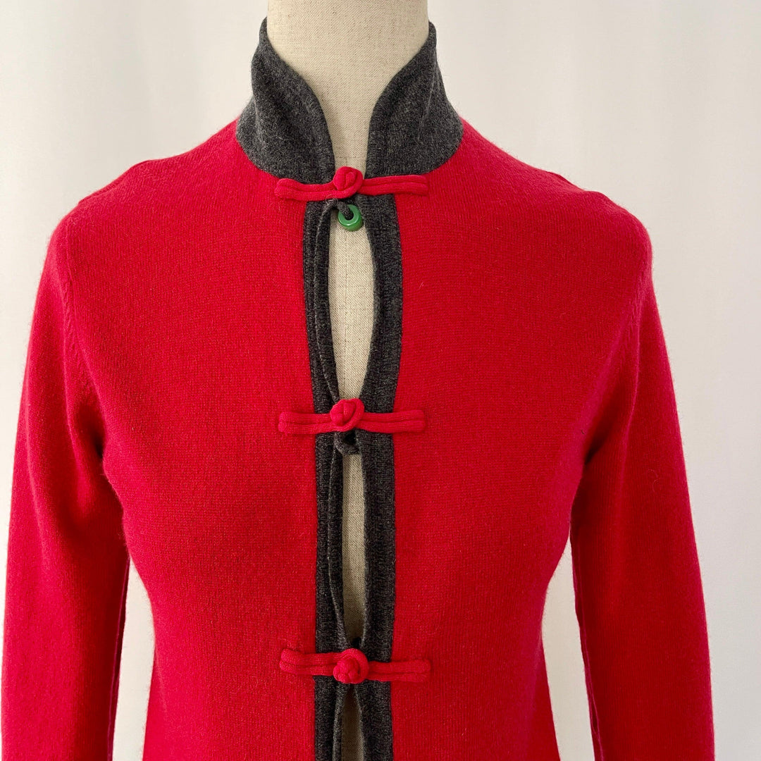 SHANGHAI TANG - SHANGHAI TANG Reversible Cashmere Cardigan with Jade - AVVIIVVA.COM