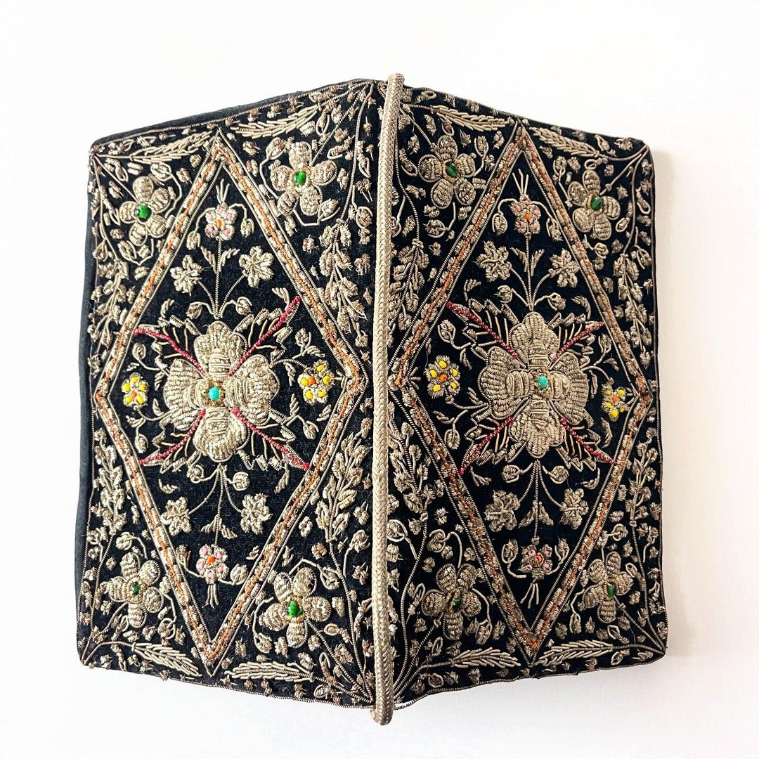 VINTAGE - VINTAGE Unique Hand Made Handbag - AVVIIVVA.COM