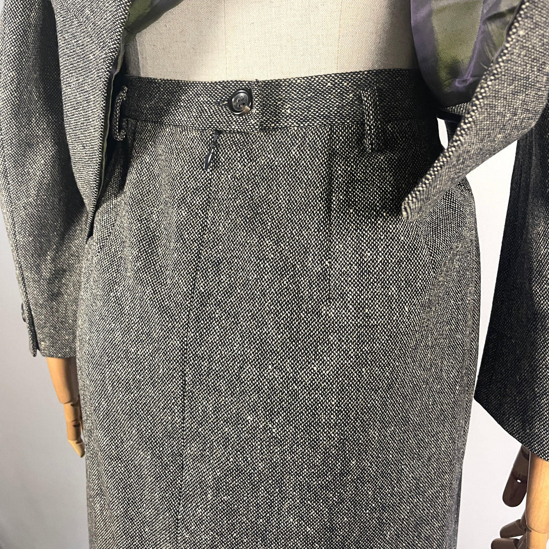 WINDSOR - WINDSOR Blazer and Skirt Set - AVVIIVVA.COM