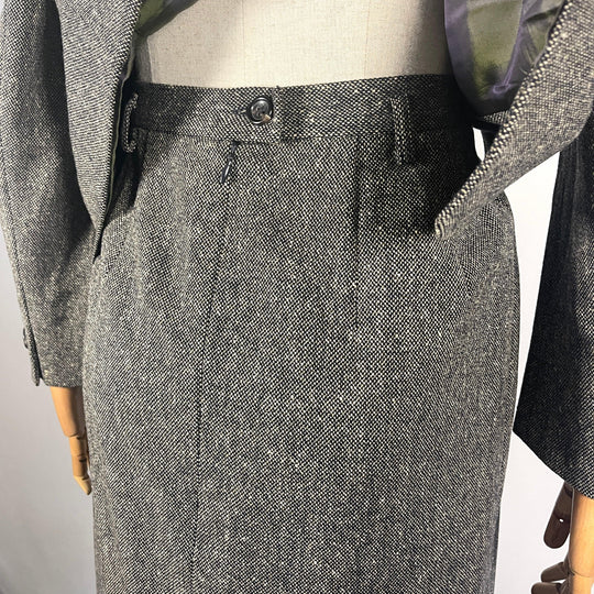 WINDSOR - WINDSOR Blazer and Skirt Set - AVVIIVVA.COM