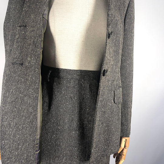 WINDSOR - WINDSOR Blazer and Skirt Set - AVVIIVVA.COM