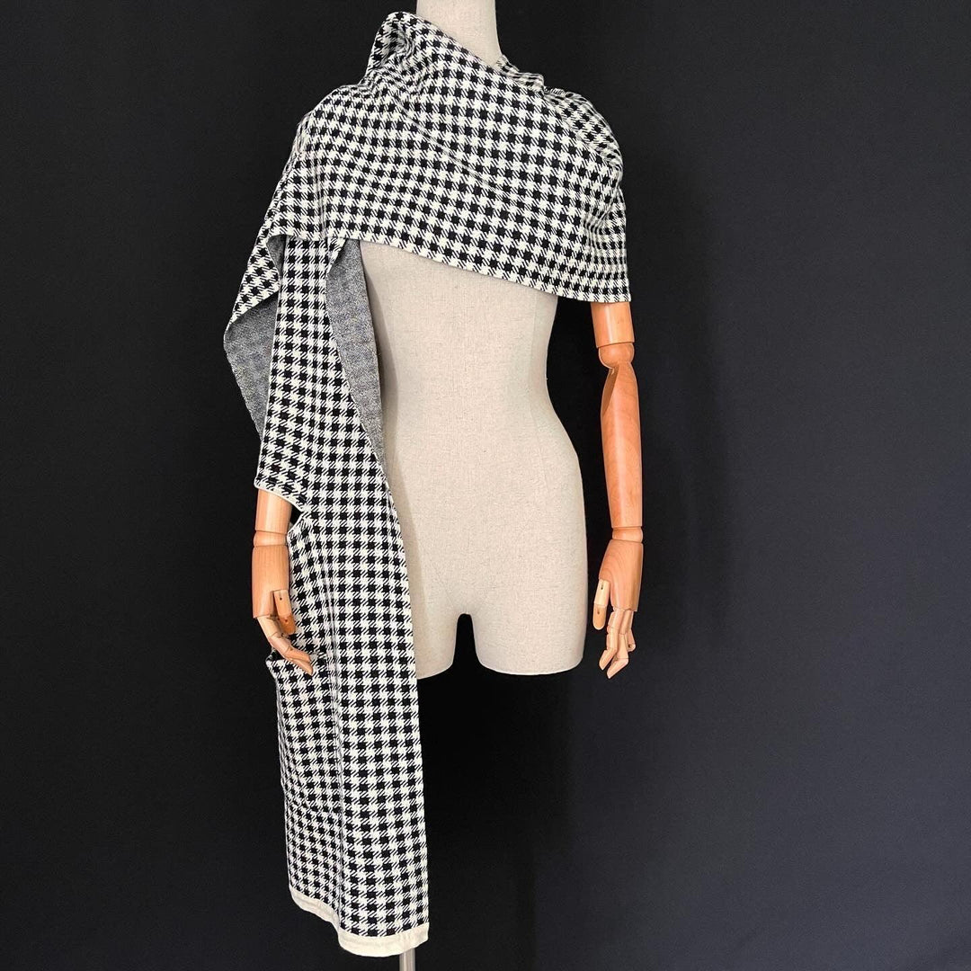 YOHJI YAMAMOTO - YOHJI YAMAMOTO Archive 2003 Houndstooth runway transformer scarf - AVVIIVVA.COM