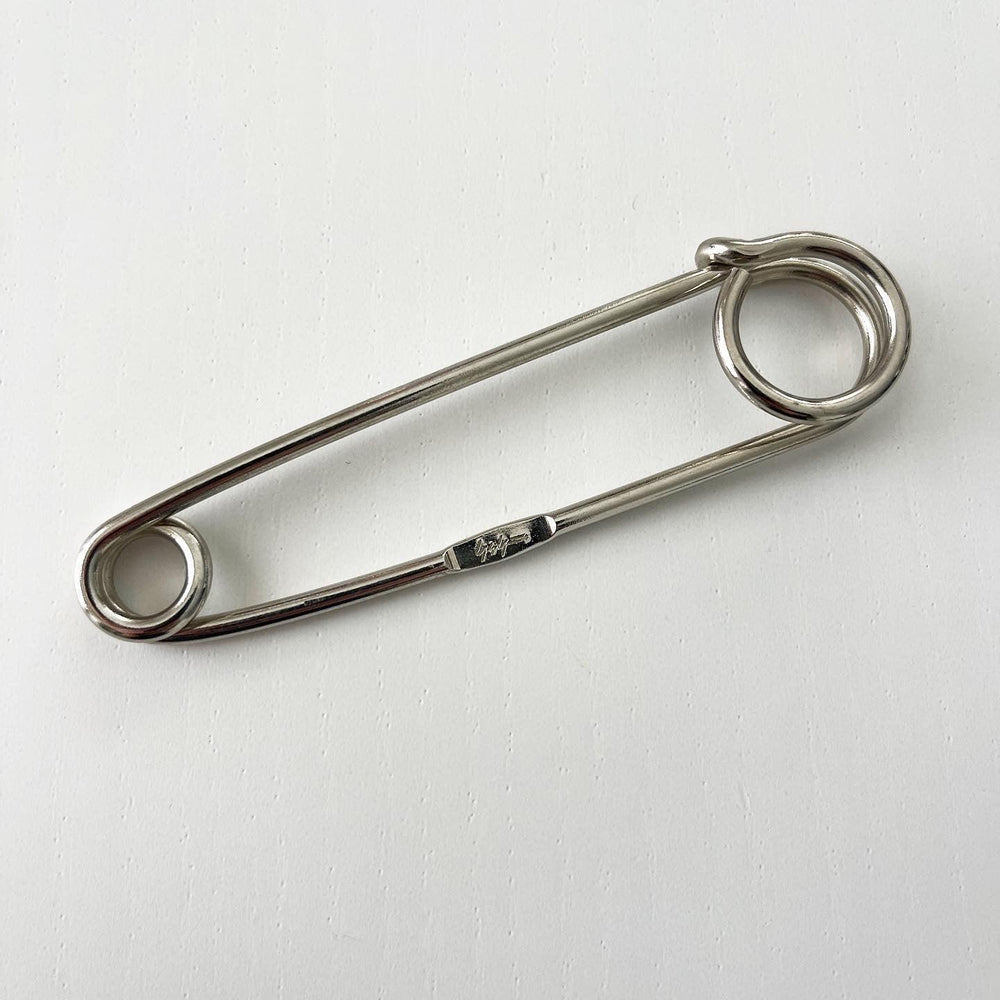 YOHJI YAMAMOTO - YOHJI YAMAMOTO Safety Pin - AVVIIVVA.COM
