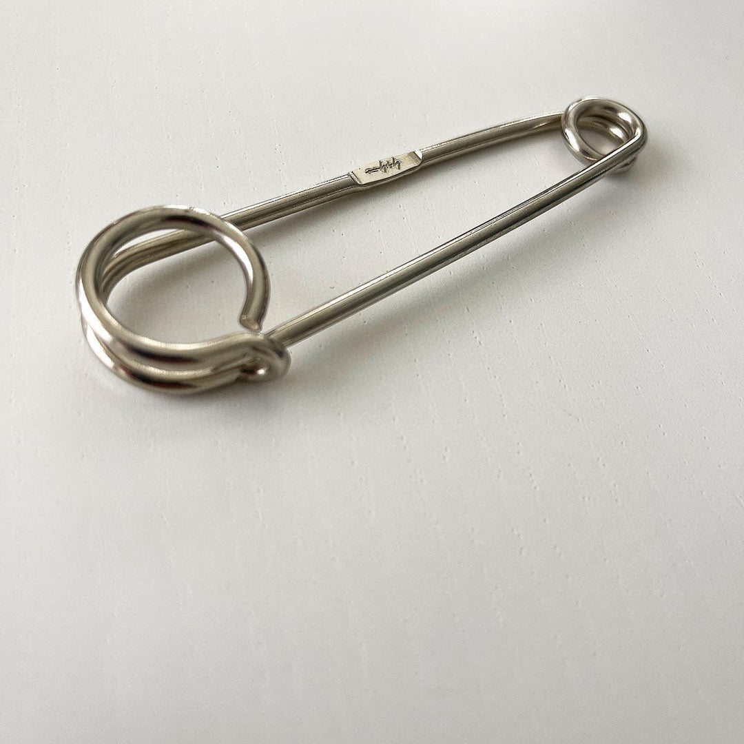 YOHJI YAMAMOTO - YOHJI YAMAMOTO Safety Pin - AVVIIVVA.COM