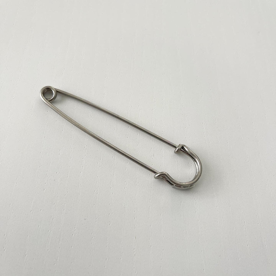 YOHJI YAMAMOTO - YOHJI YAMAMOTO Safety Pin - AVVIIVVA.COM